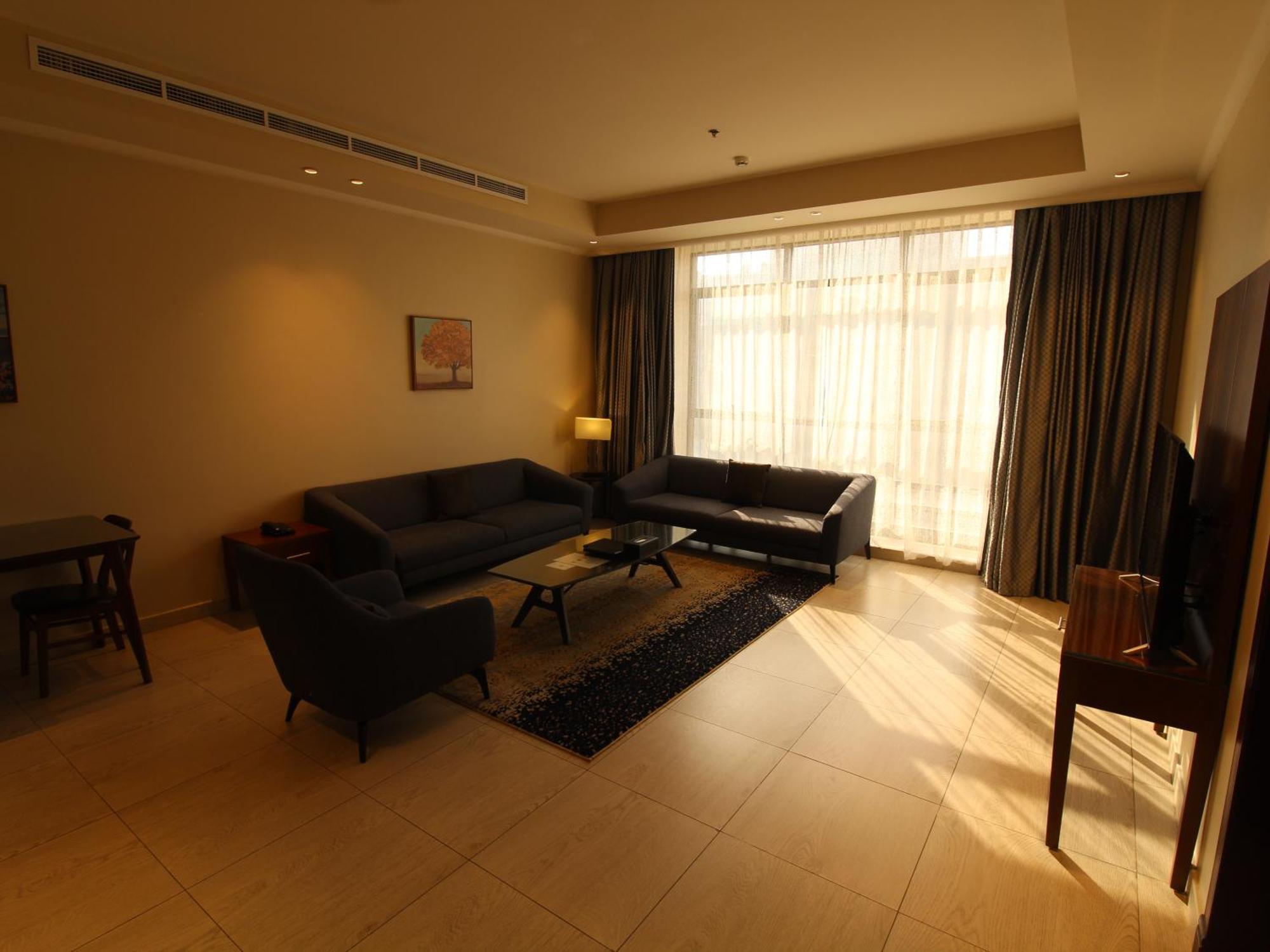 Lotaz Hotel Apartments - Al Salamah Dżedda Zewnętrze zdjęcie